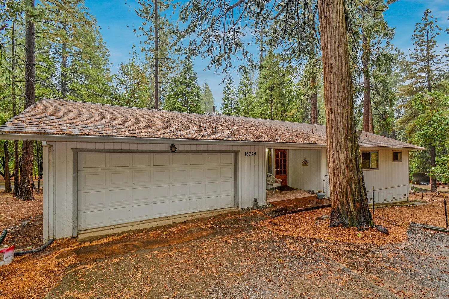 16725 Madrone Ln photo 1