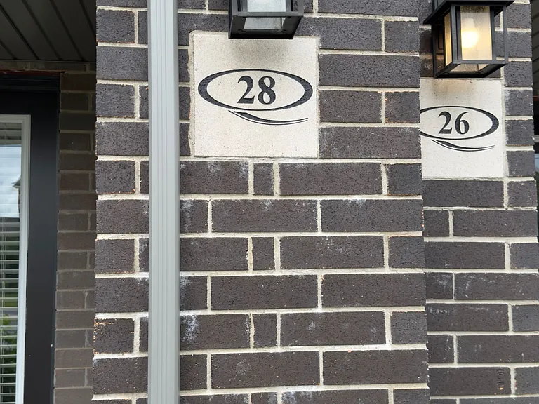 28 Emmas Way W — Photo 3