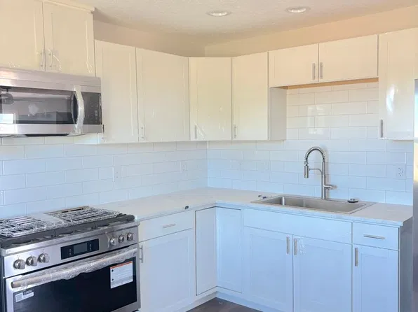 1501 E River Rd, Belen, NM