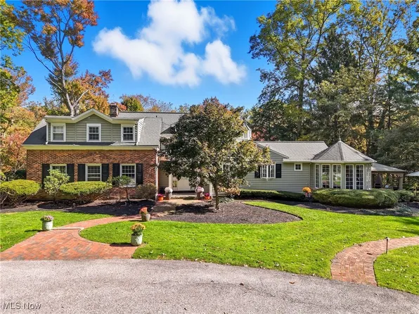 37300 Jackson Rd, Moreland Hills, OH 44022