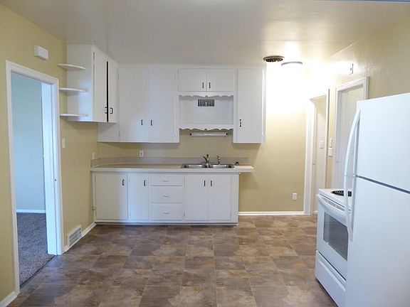 5th image of 209 Orchard Ln