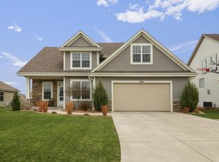 3901 Scenic Way, Franksville, WI 53126