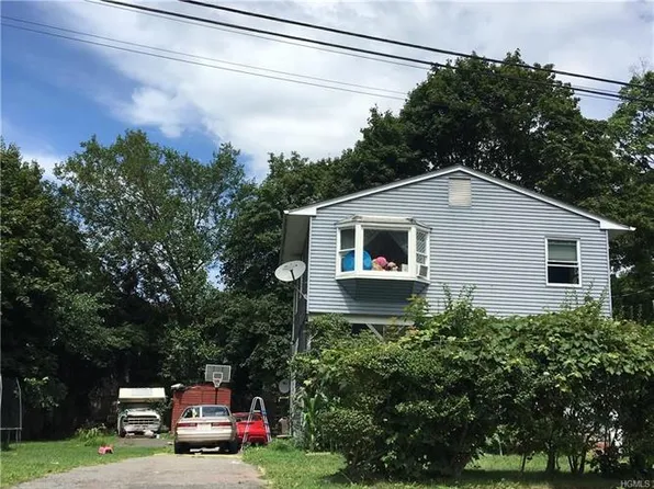 17 Division Ave, Spring Valley, NY 10977
