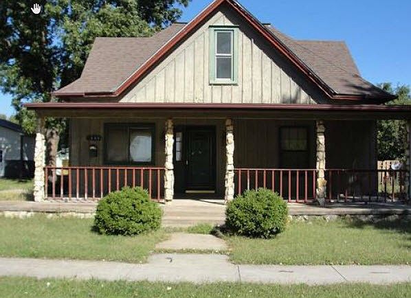 1st image of 404 E 1st St