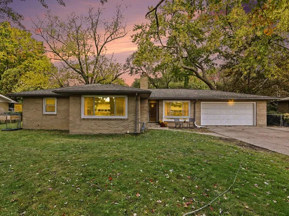 479 Hoover Ave, Benton Harbor, MI 49022