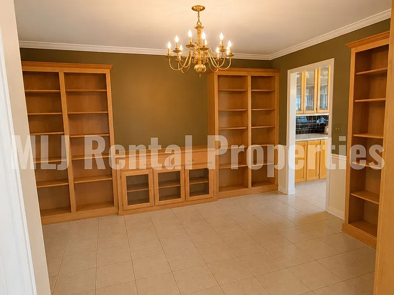 5881 S Irvington Ave — Photo 7