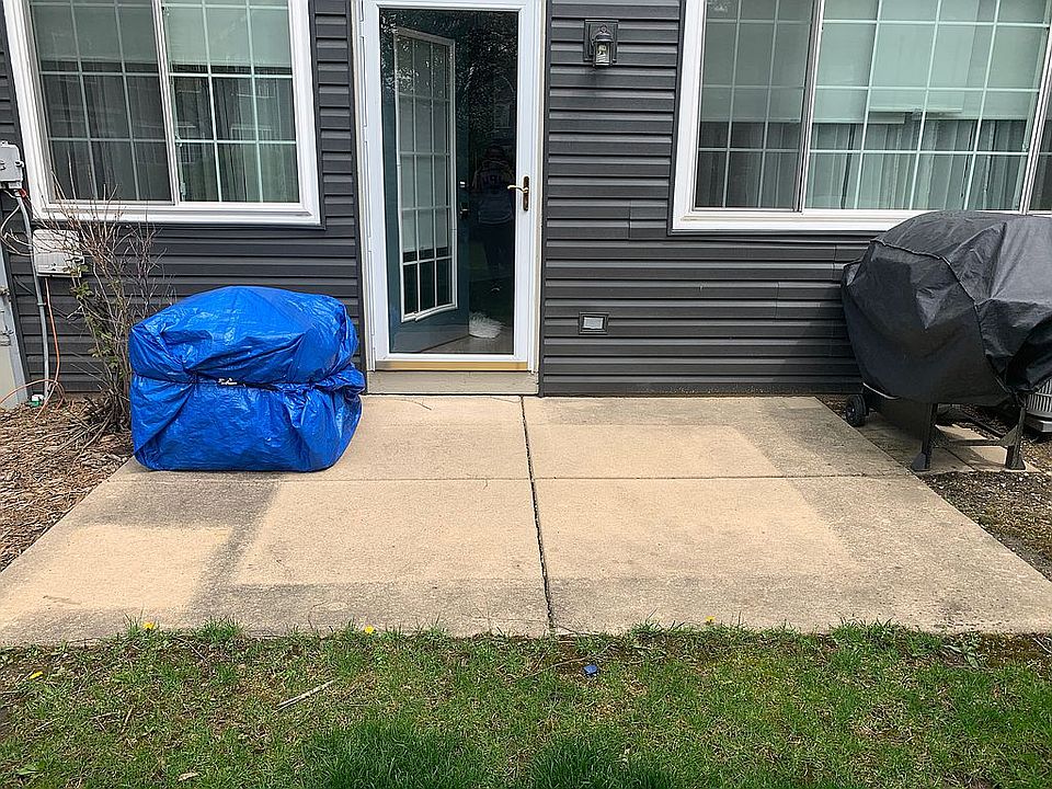 2nd image of 2200 Lake Ridge Dr