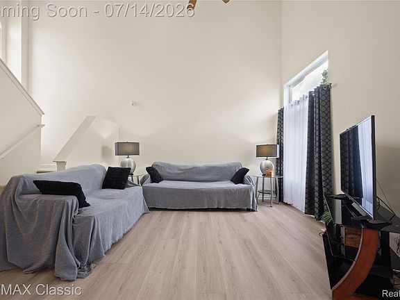 4th image of 29790 Palmer Ct
