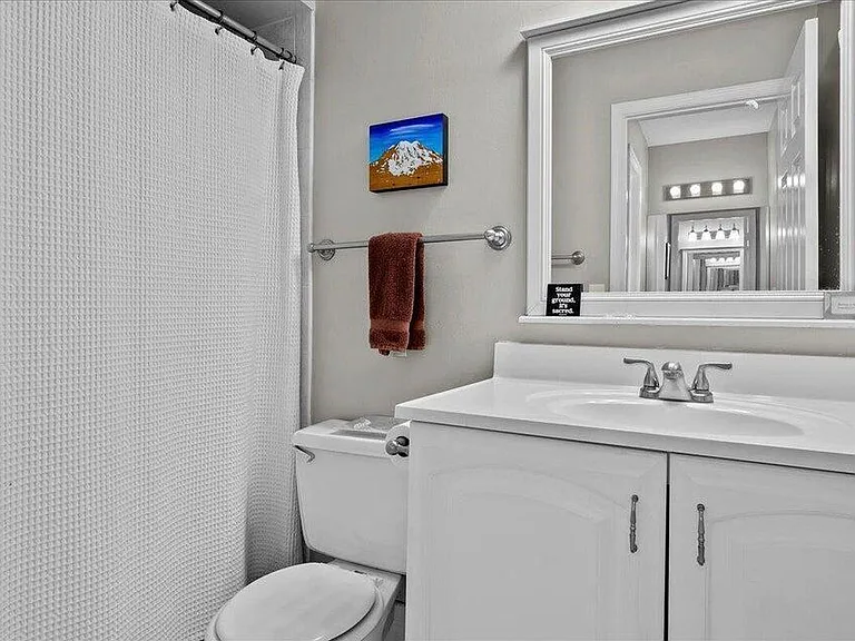 12875 Spinnaker Ln — Photo 9