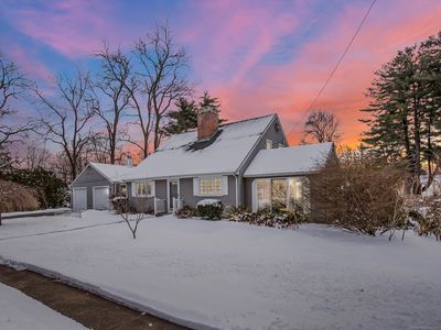 3 Hickory Ln, West Hartford, CT, 06107