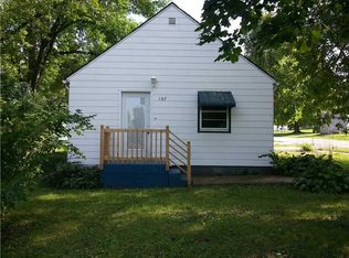 107 1st Ave, Springville, IA 52336