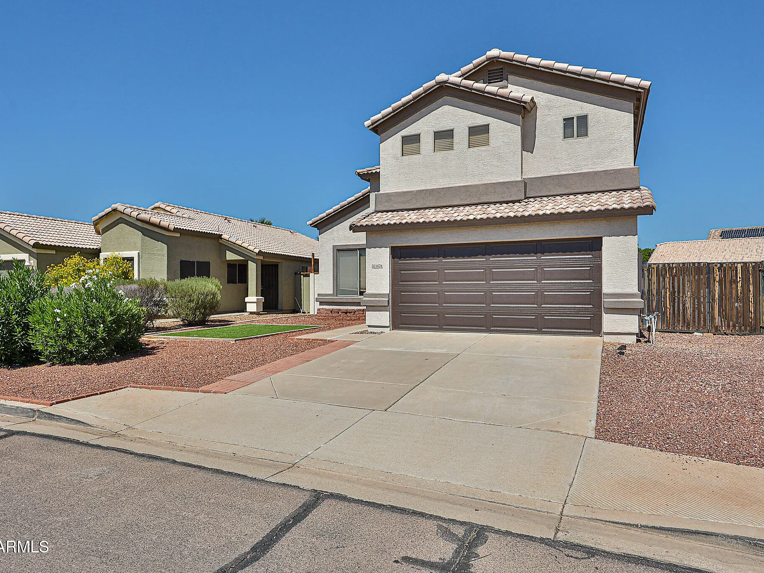 6 bed, 3.0 bath, 2166 sqft, $2,800 — Photo 3