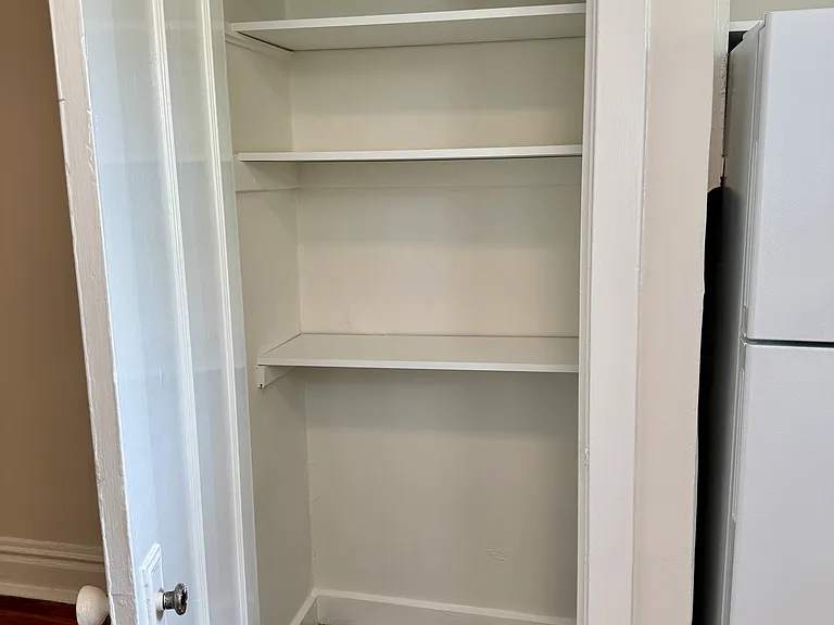 2419 Sutton Blvd #3N — Photo 9