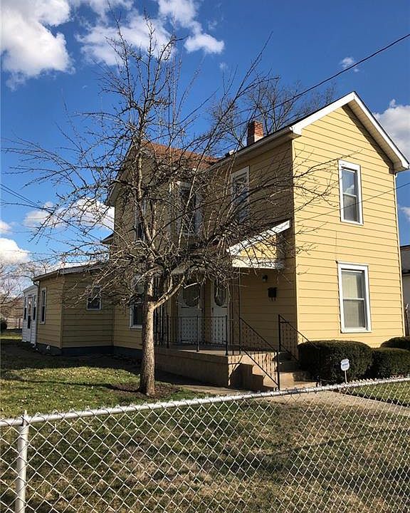 1st image of 1315 Young St