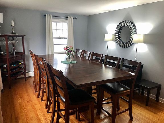 Formal dining room