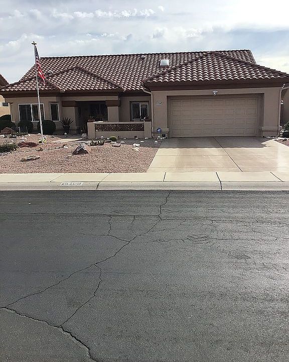 1st image of 15109 W Heritage Dr