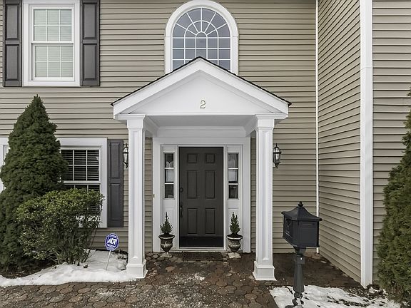 Gracious Front Entry