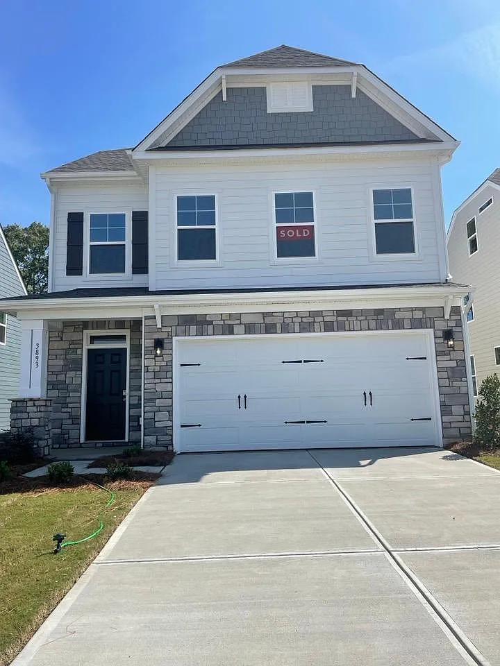 3893 Center Place Dr — Photo 2