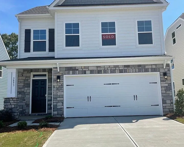 3893 Center Place Dr — Photo 2