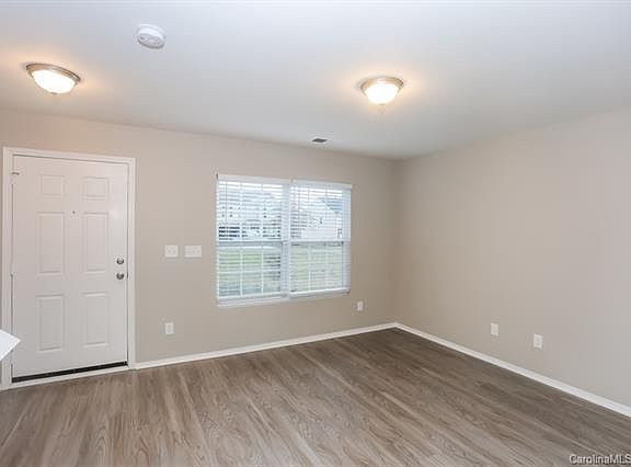 5th image of 4631 Larkhaven Village Dr
