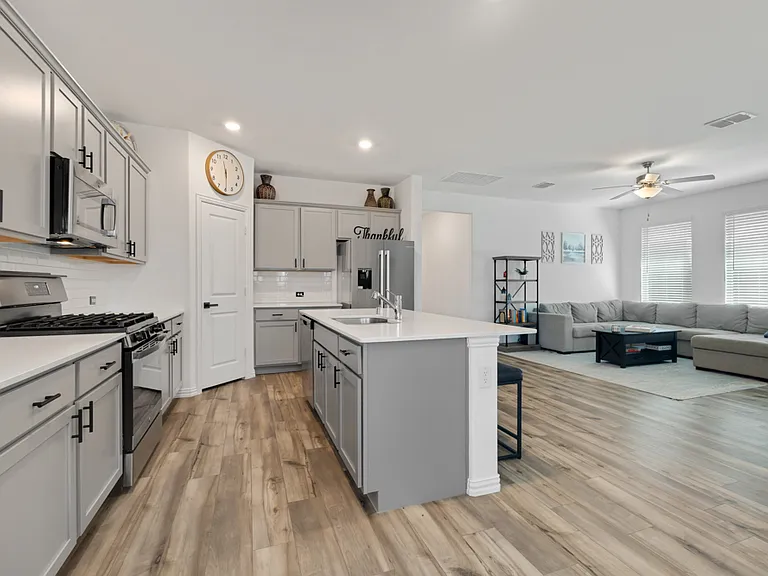 1224 Milfoil Dr — Photo 11