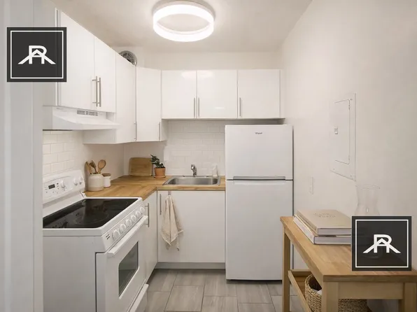 922 Beacon St, Brookline, MA