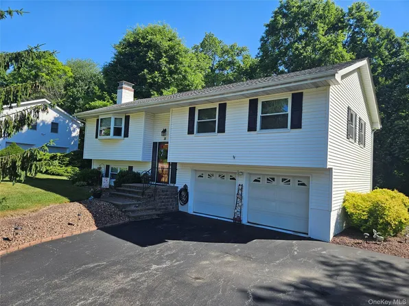 20 Kendell Drive, Wappingers Falls, NY 12590