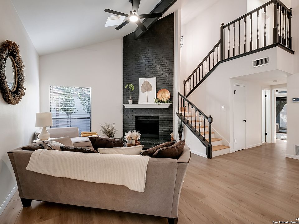 1st image of 1402 Brook Meadow