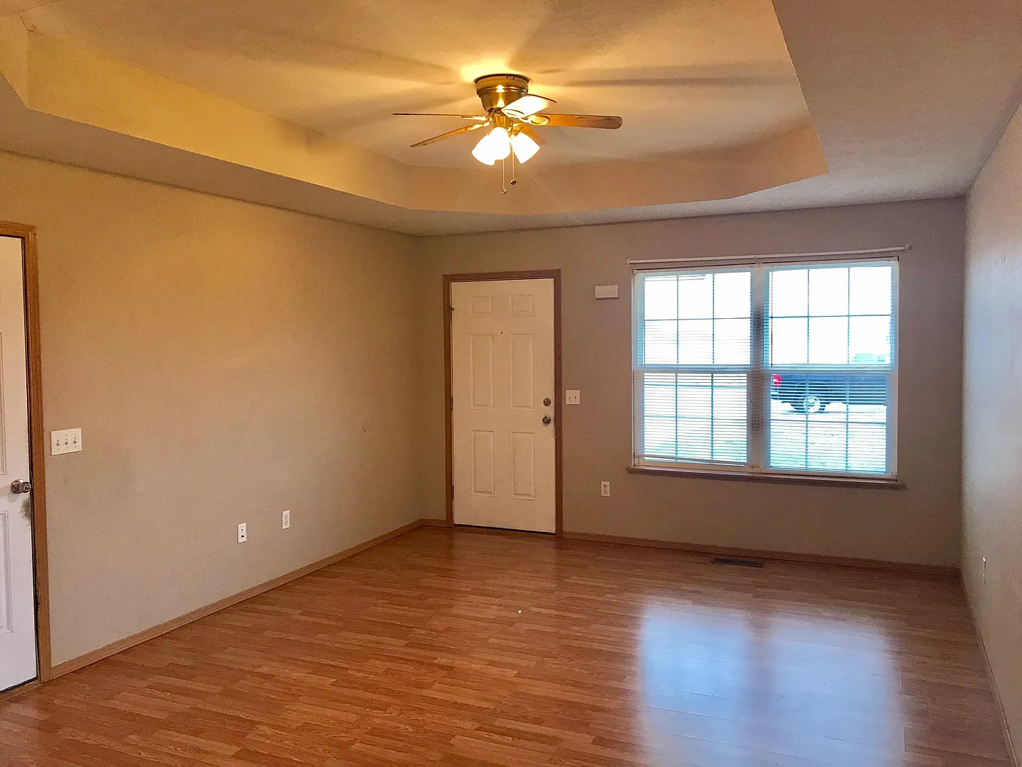 Wonderful Duplex in Clever MO - Available Now — Photo 2