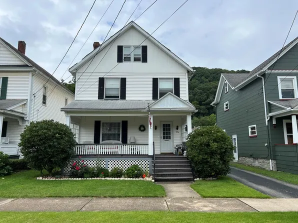 525 Liberty St, Franklin, PA 16323