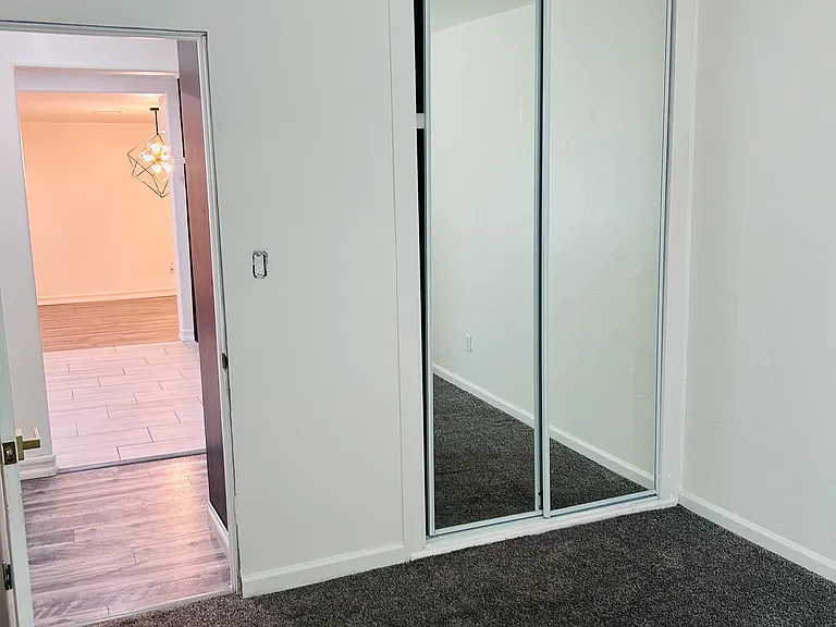 823 Gwen St — Photo 18