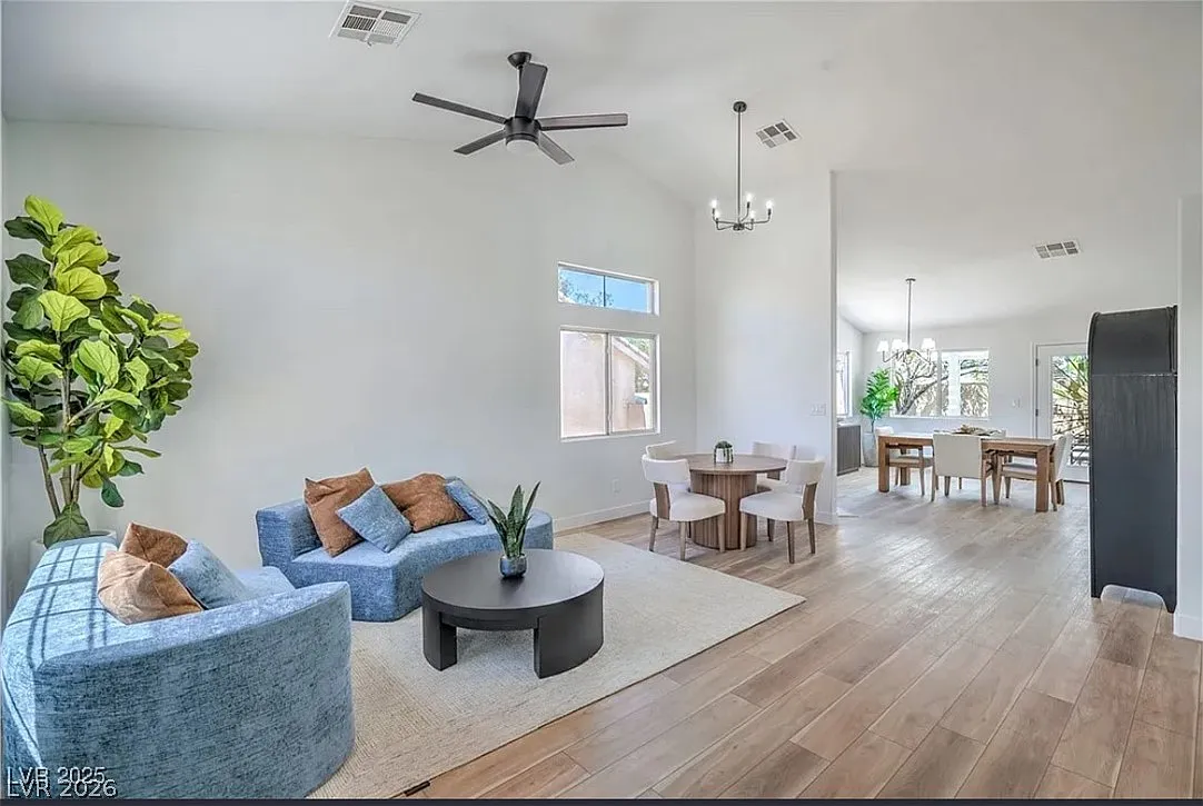 3 bed, 2.0 bath, 1728 sqft, $2,650 — Photo 4