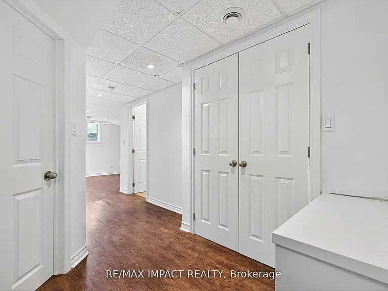 1384 W Rennie St — Photo 20