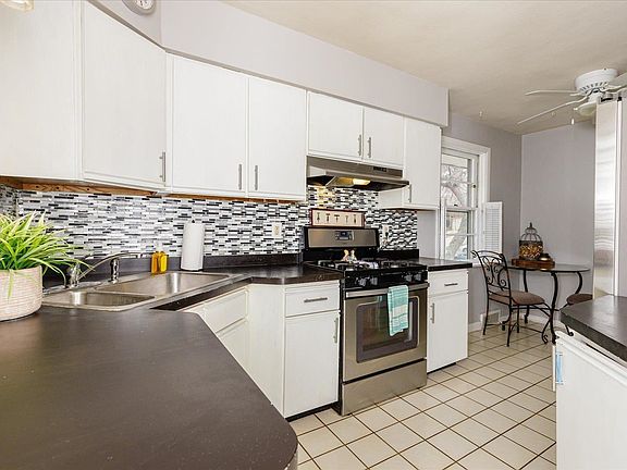 3rd image of 7415 Williams Ave