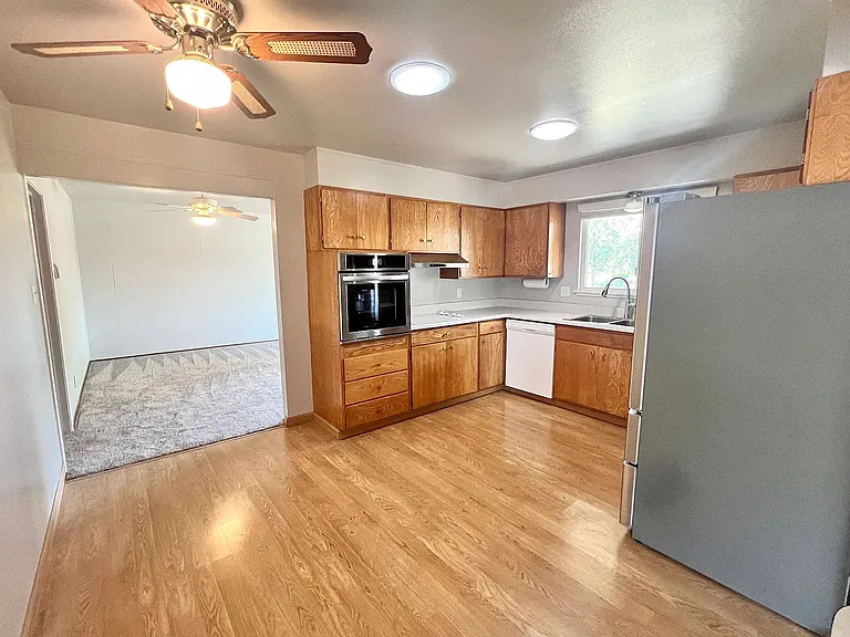 6610 Canterbury Ct — Photo 17