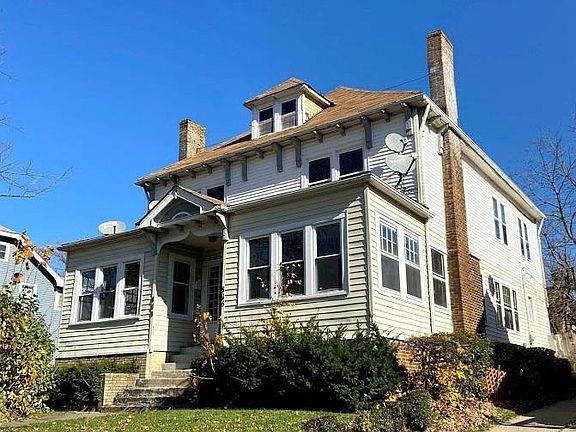 2nd image of 803 Thornhill Dr