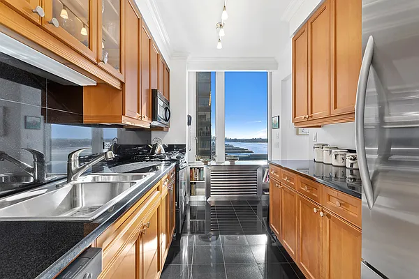 Sold by Compass | media 4