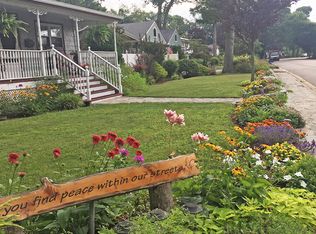 111 Hunter Ave, North Babylon, NY 11703