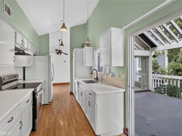 25655 Pine Creek Ln, Wilmington, CA 90744