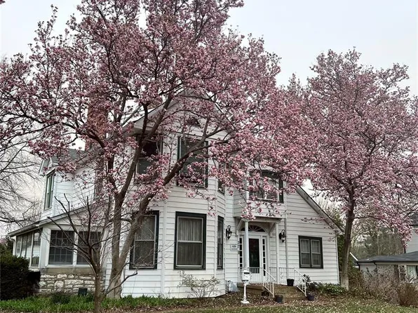 37 Joy Ave, Saint Louis, MO 63119