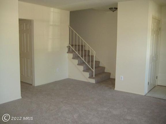 2nd image of 8340 Glastonbury Ct