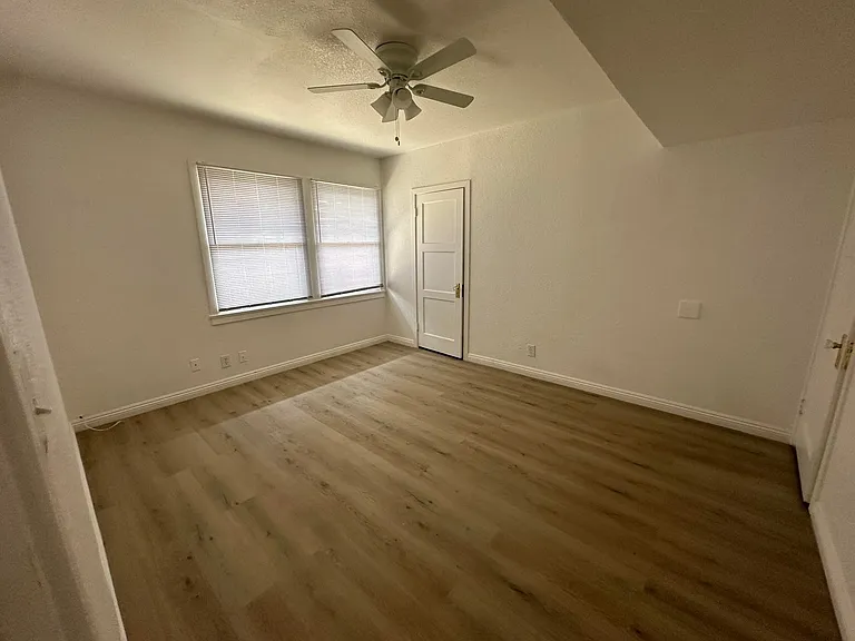 421 S Richmond Rd — Photo 8
