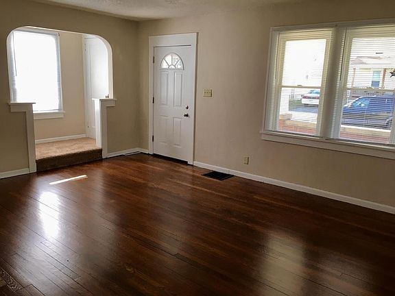 3rd image of 228 Boyleston Ave