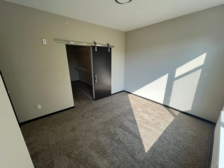 142 Paoli St — Photo 9