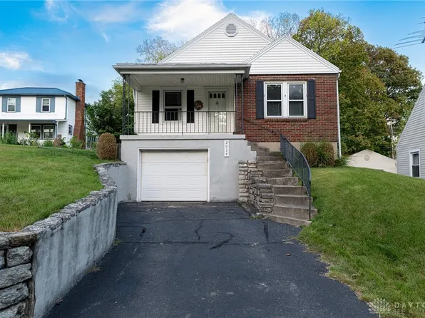 2934 Robin Rd, Dayton, OH 45409