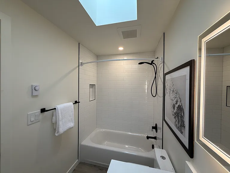 1068 Harding St — Photo 41