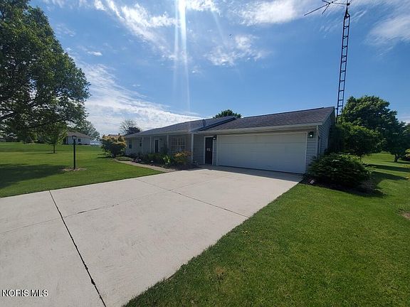 2nd image of 3900 Blue Bird Ln