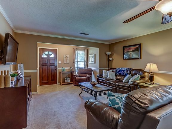 5th image of 7457 Wrenwood Dr