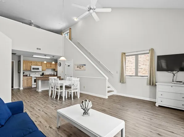 216 Double Eagle Dr, Myrtle Beach, SC