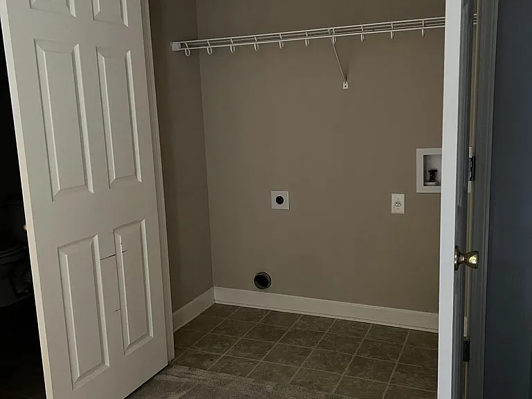 819 Terrell Dr — Photo 20